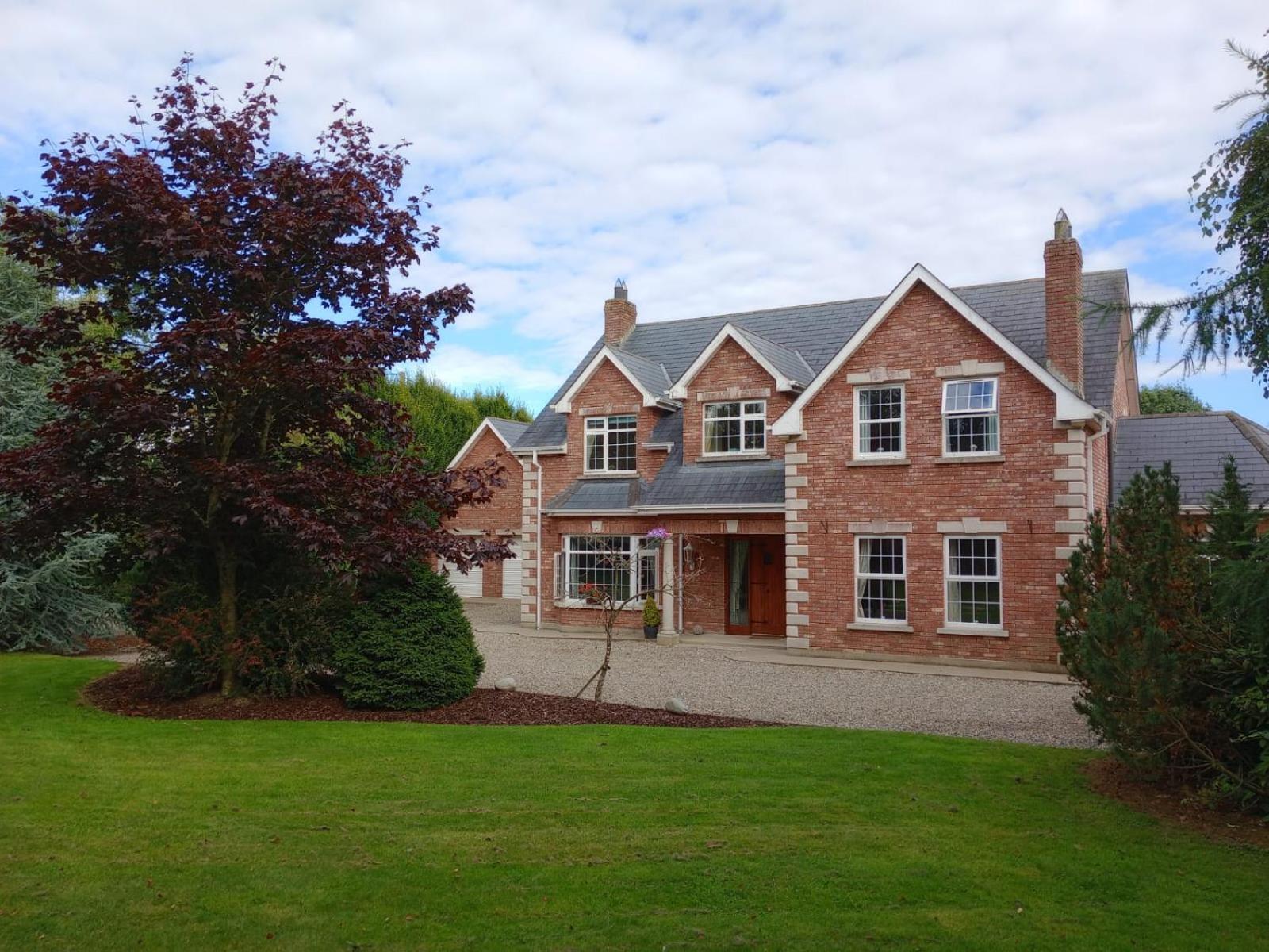 Tullynacrunat Lodge Castleblayney Exterior photo