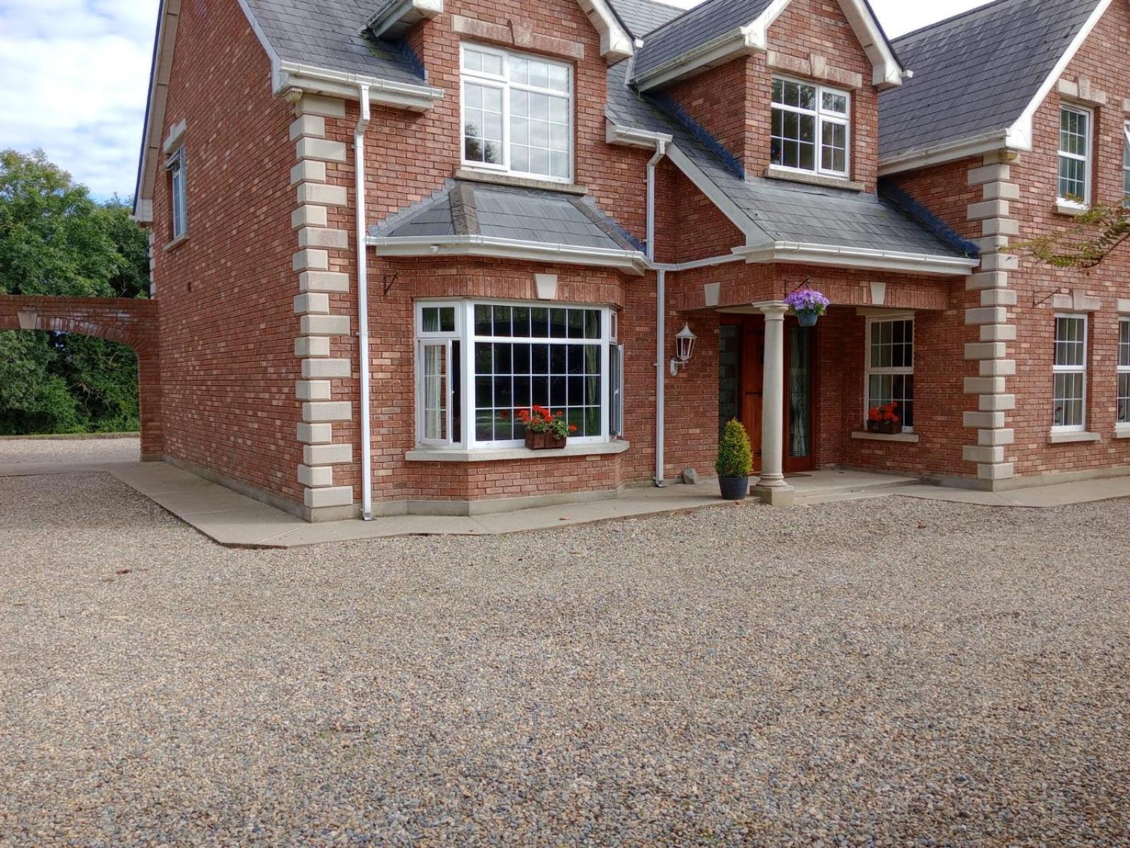 Tullynacrunat Lodge Castleblayney Exterior photo